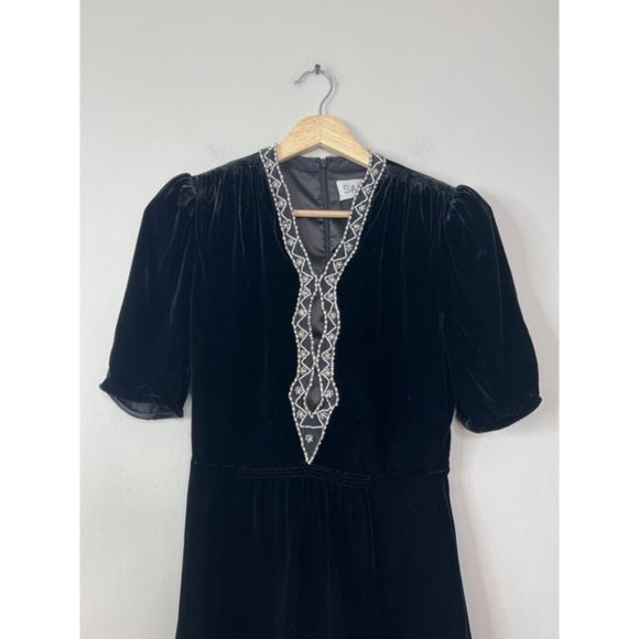 NWT Saloni Keyhole Tabitha Diamante Embroidery Velvet V-Neck Black Mini Dress - Picture 4 of 8
